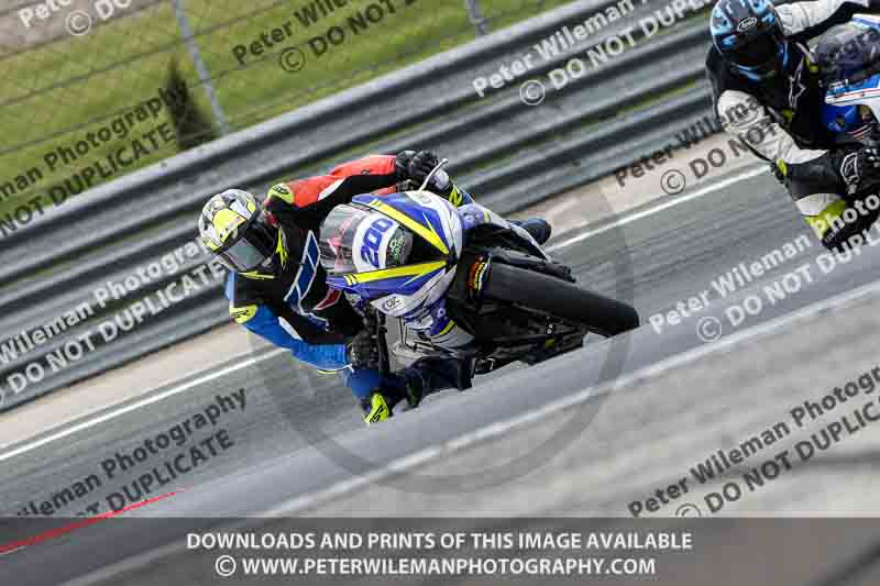 cadwell no limits trackday;cadwell park;cadwell park photographs;cadwell trackday photographs;enduro digital images;event digital images;eventdigitalimages;navarra;no limits trackdays;peter wileman photography;racing digital images;trackday digital images;trackday photos